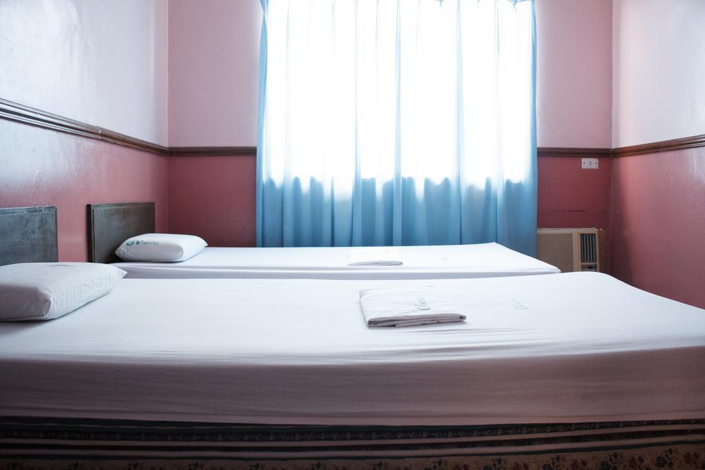 Gv Hotel - Maasin Maasin  Oda fotoğraf