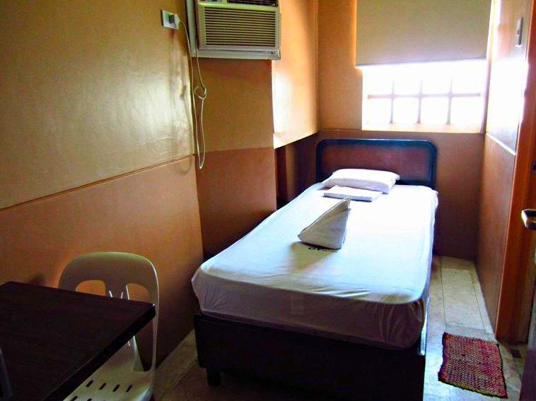 Gv Hotel - Maasin Maasin  Dış mekan fotoğraf