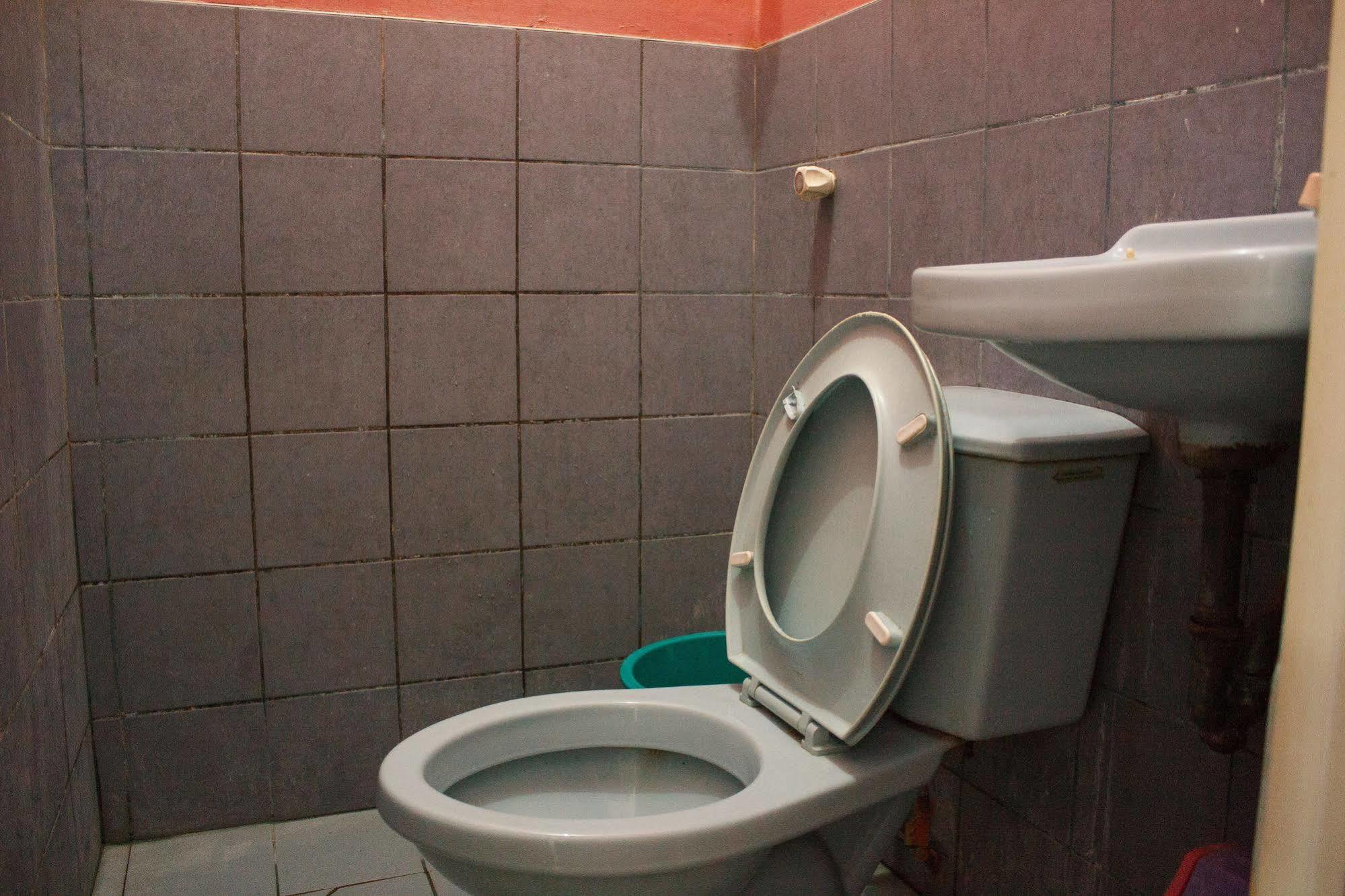 Gv Hotel - Maasin Maasin  Dış mekan fotoğraf